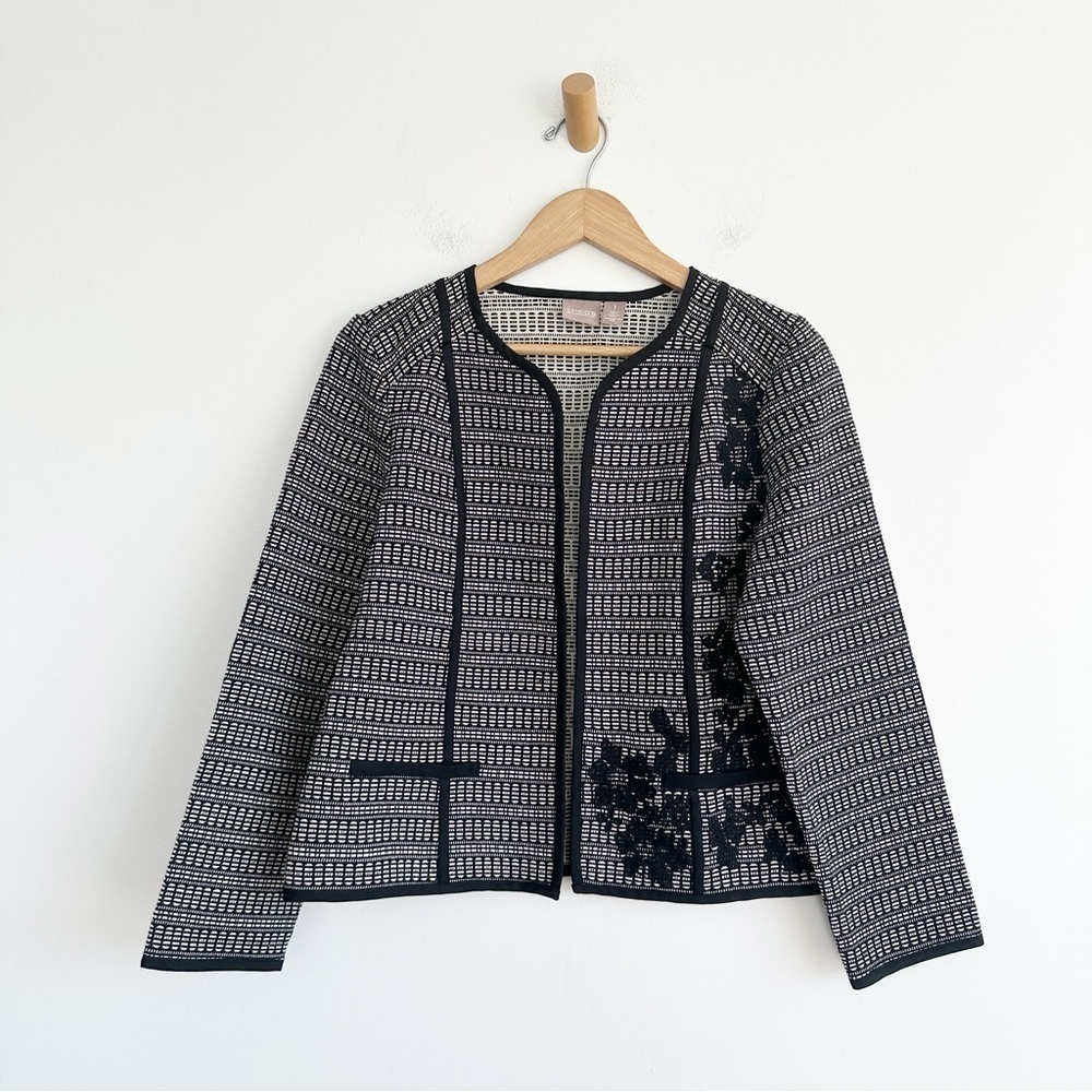 Chico’s Open Front Blazer Jacket Black White Lace Appliqué Size 1 Medium